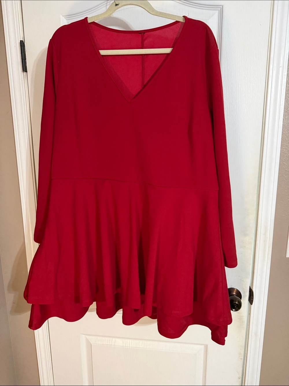 Red V-Neck Long-Sleeve Tunic Top